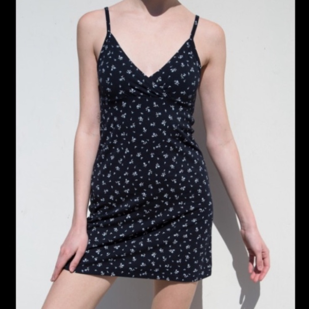 Brandy Melville Amara Navy Floral Dress